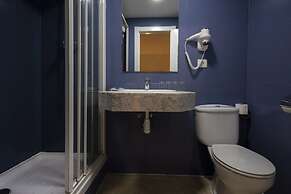 Yomo Hostal BCN Port