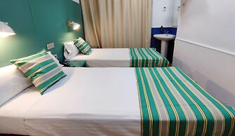 Yomo Hostal BCN Port