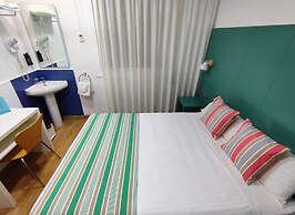 Yomo Hostal BCN Port