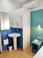 Yomo Hostal BCN Port