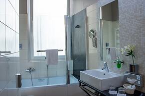 Carat Boutique Hotel