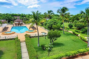 Paradise Cove Resort