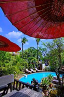 Hotel by the Red Canal