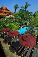 Hotel by the Red Canal