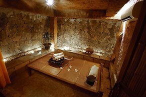 Hotel by the Red Canal