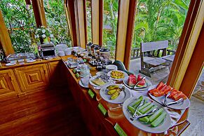 Hotel by the Red Canal