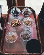 Hotel by the Red Canal