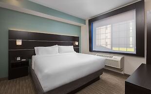Holiday Inn Express Hotel & Suites Eugene Downtown-University by IHG