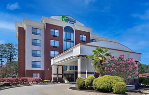 Holiday Inn Express Hotel & Suites Birmingham - Inverness by IHG