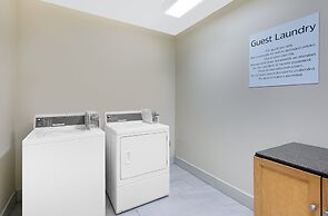 Holiday Inn Express Hotel & Suites Birmingham - Inverness by IHG