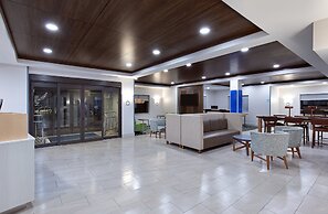 Holiday Inn Express Hotel & Suites Birmingham - Inverness by IHG