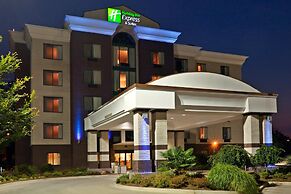 Holiday Inn Express Hotel & Suites Birmingham - Inverness by IHG