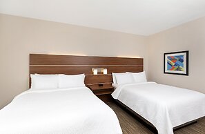 Holiday Inn Express Hotel & Suites Birmingham - Inverness by IHG