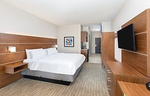 Holiday Inn Express Hotel & Suites Birmingham - Inverness by IHG