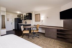 Candlewood Suites Ft. Lauderdale Airport/Cruise, an IHG Hotel