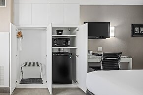 Home Inn Express - Medicine Hat