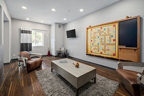 Home Inn Express - Medicine Hat