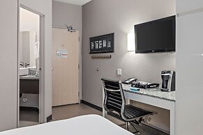 Home Inn Express - Medicine Hat