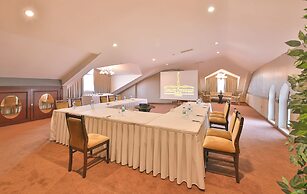 Legacy Ottoman Hotel