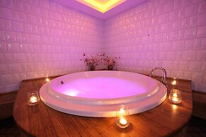 Legacy Ottoman Hotel