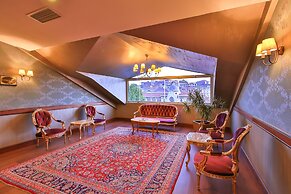 Legacy Ottoman Hotel