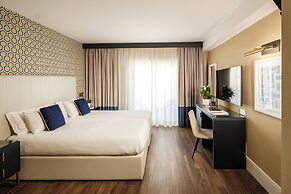 115 The Strand Hotel by NEU Collective