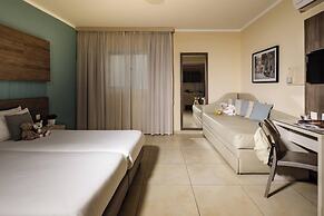 115 The Strand Hotel by NEU Collective