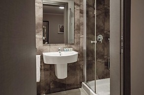 115 The Strand Hotel by NEU Collective
