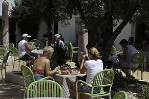 Hotel Samira Club - Caters to Couples