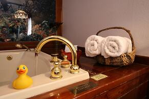 Featherbed Railroad B&B Resort