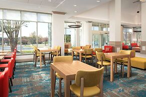 Hilton Garden Inn Solomons