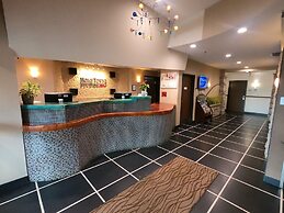 Hometowne Studios & Suites By Red Roof Washington