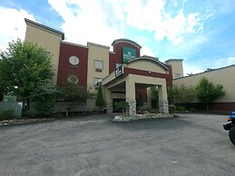 Hometowne Studios & Suites By Red Roof Washington