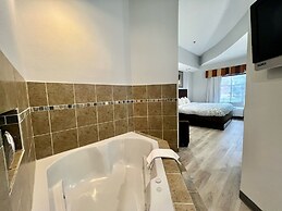 Hometowne Studios & Suites By Red Roof Washington