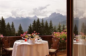 Boutique Hotel Villa Blu Cortina