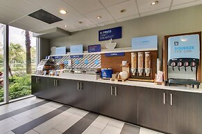 Holiday Inn Express & Suites West Palm Beach Metrocentre by IHG