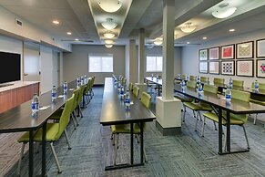 Holiday Inn Express & Suites West Palm Beach Metrocentre by IHG