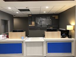 Holiday Inn Express & Suites West Palm Beach Metrocentre by IHG