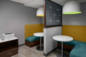 Hampton Inn & Suites Grand Rapids-Airport 28th St