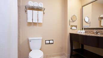 Holiday Inn Express & Suites Allentown West by IHG