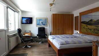 Artist Apartments & Hotel Garni