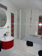 Artist Apartments & Hotel Garni