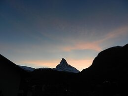 Artist Apartments & Hotel Garni