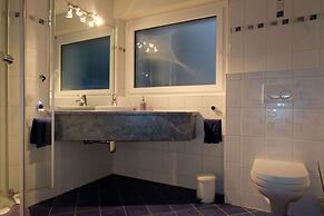 Artist Apartments & Hotel Garni