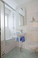 Artist Apartments & Hotel Garni