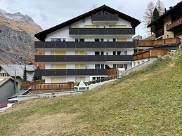 Artist Apartments & Hotel Garni