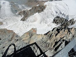 Artist Apartments & Hotel Garni