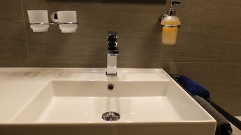 Artist Apartments & Hotel Garni