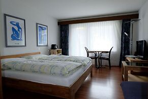 Artist Apartments & Hotel Garni