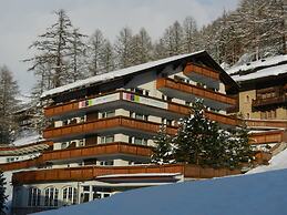 Artist Apartments & Hotel Garni